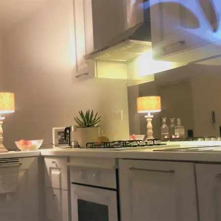 旅馆 The Island Central Rooms Pietà